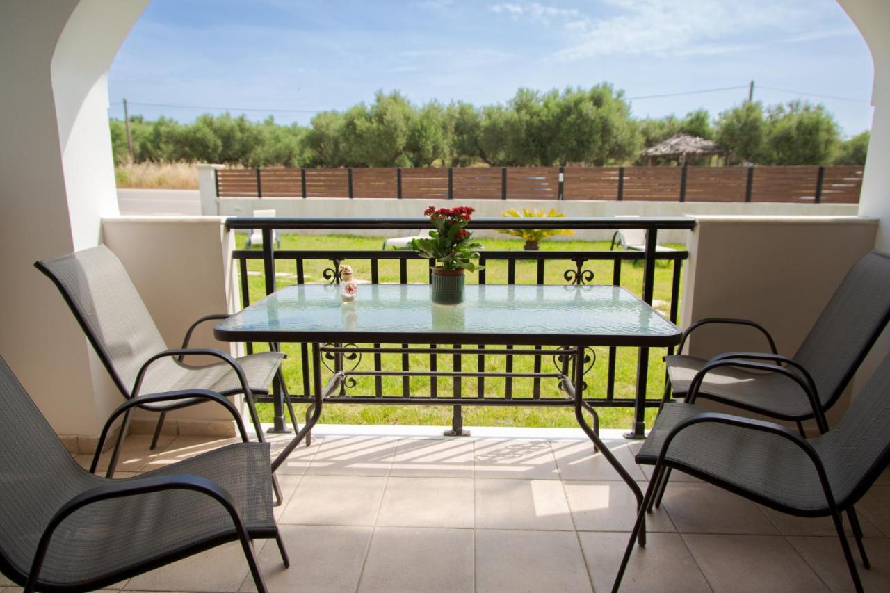 Tropical Apartments Аликес Екстериор снимка