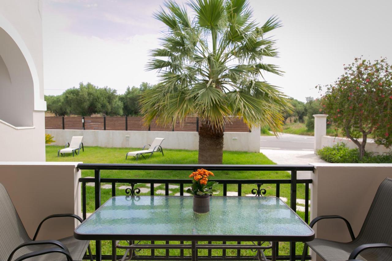 Tropical Apartments Аликес Екстериор снимка