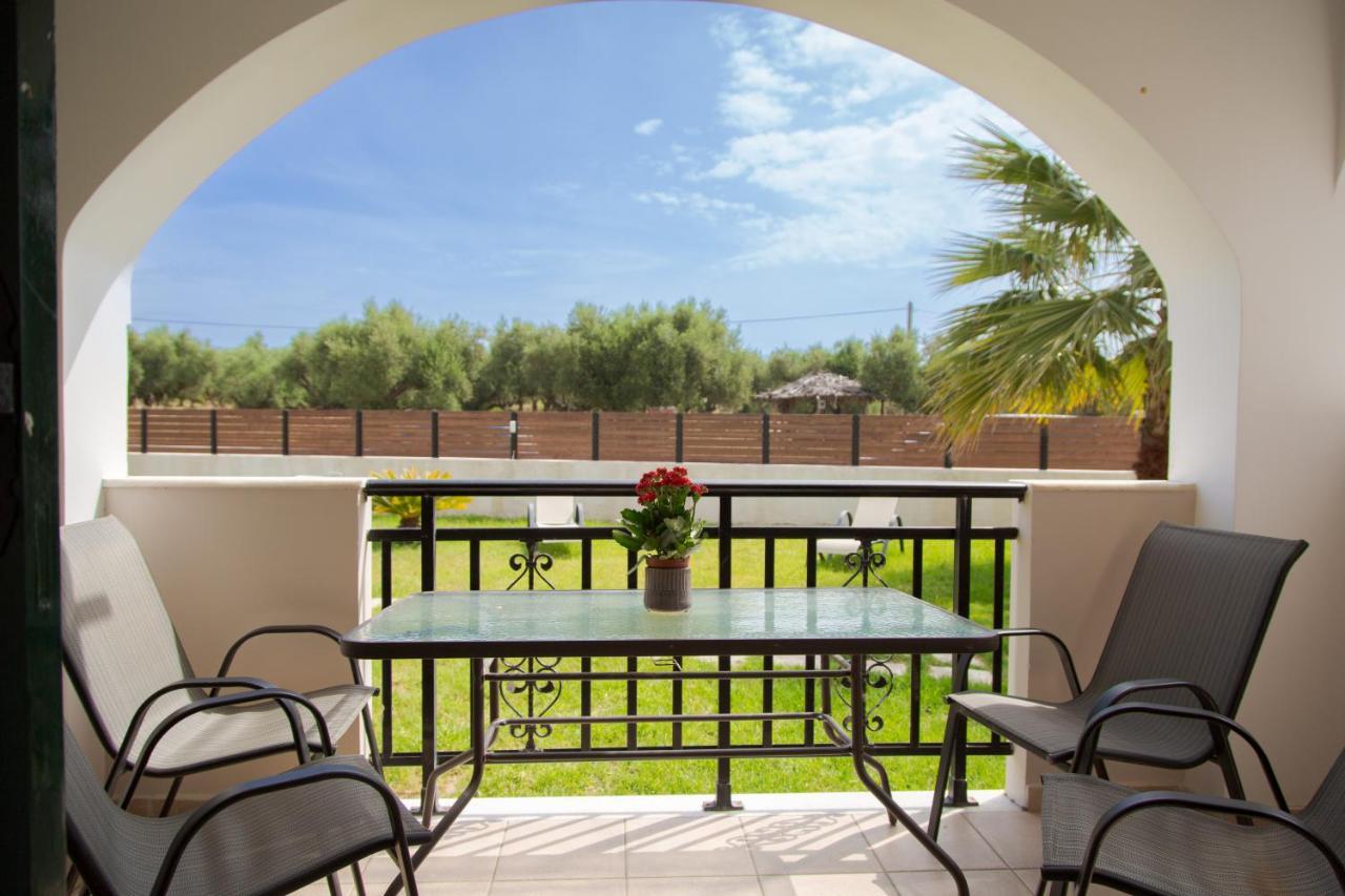 Tropical Apartments Аликес Екстериор снимка